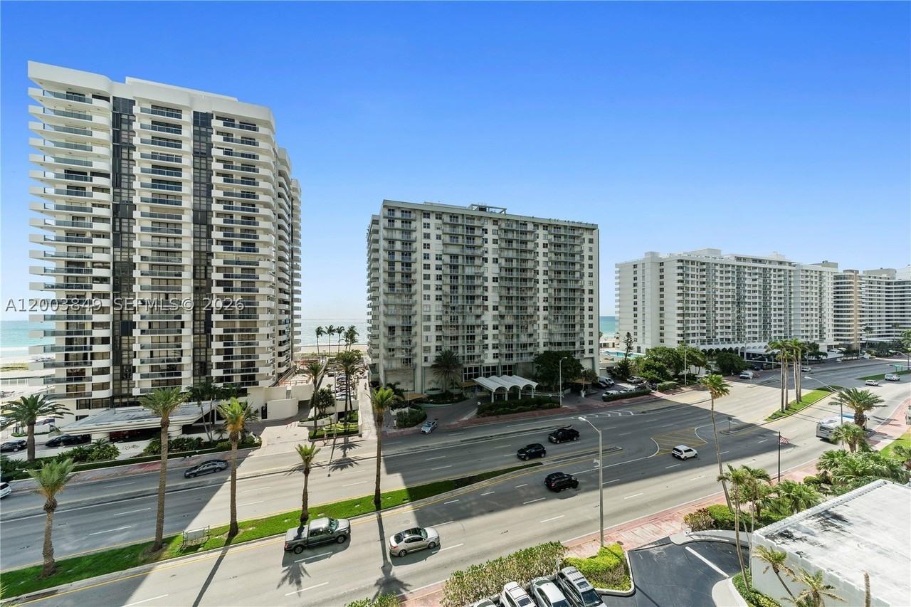 5700 Collins Ave #8A - Photo 3 of 33
