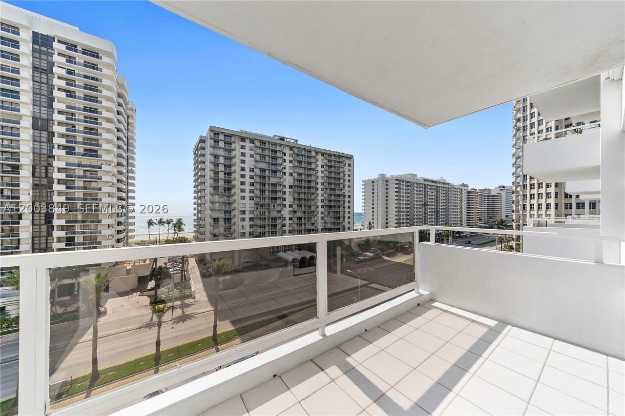 5700 Collins Ave #8A - Photo 4 of 33