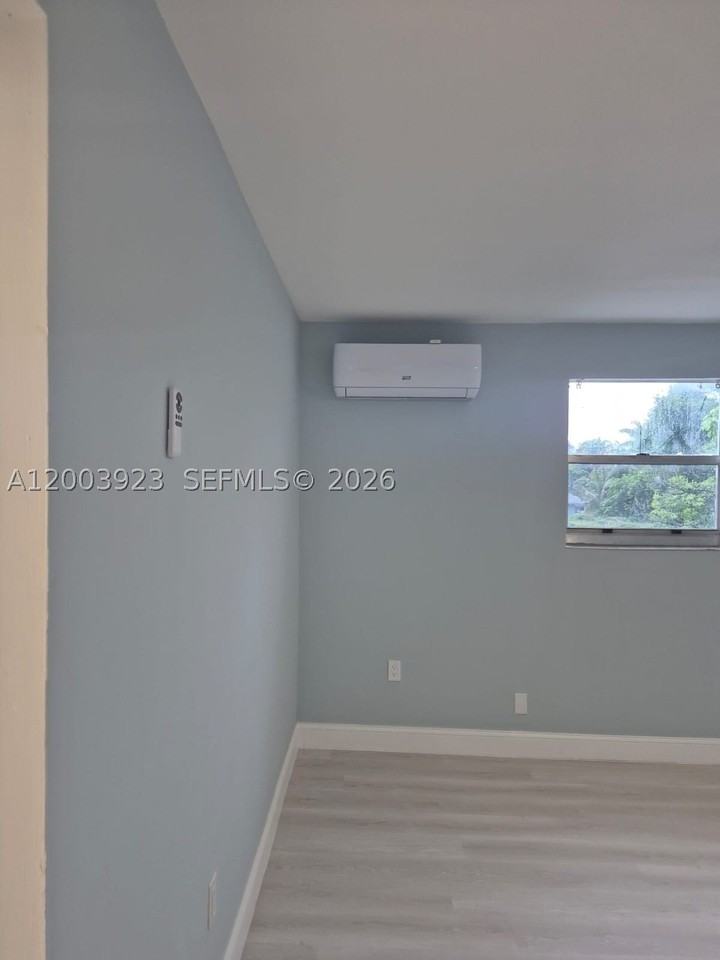 1231 Nw 101st St #2 - Photo 6 of 6