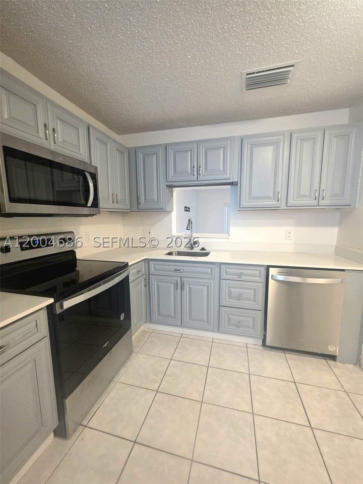 8958 8958 W Sample Rd #8958 - Photo 4 of 21