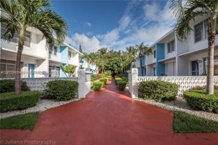 9455 Bay Harbor Ter #7S - Photo 1 of 1