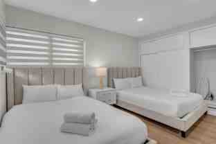 10006 E Bay Harbor Dr #11 - Photo 1 of 1