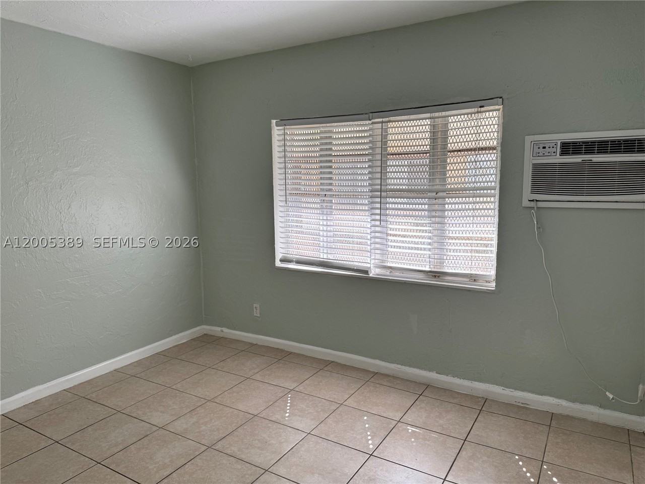 7633 Dickens Ave #2 - Photo 5 of 8