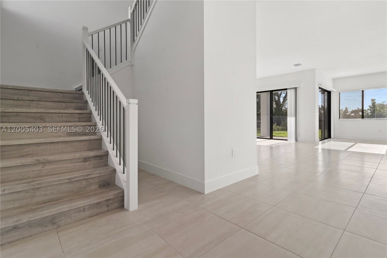 2391 Sw 123rd Ter - Photo 4 of 21