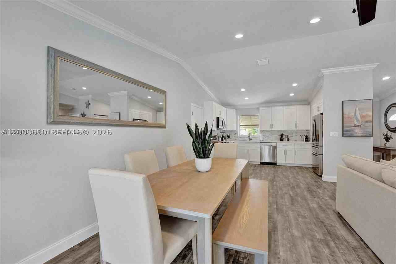 6549 Sleepy Willow Way #6549 - Photo 5 of 31