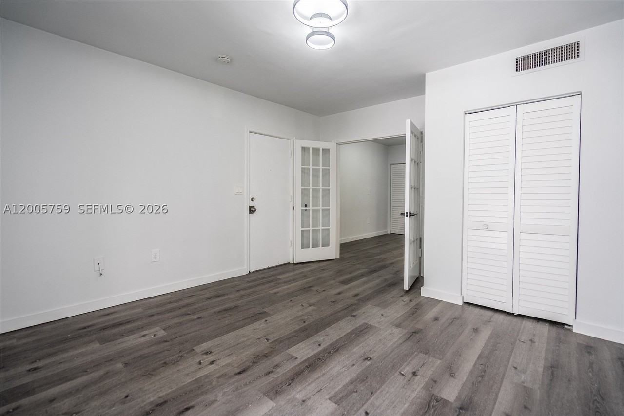 920 Pennsylvania Ave #206 - Photo 4 of 10