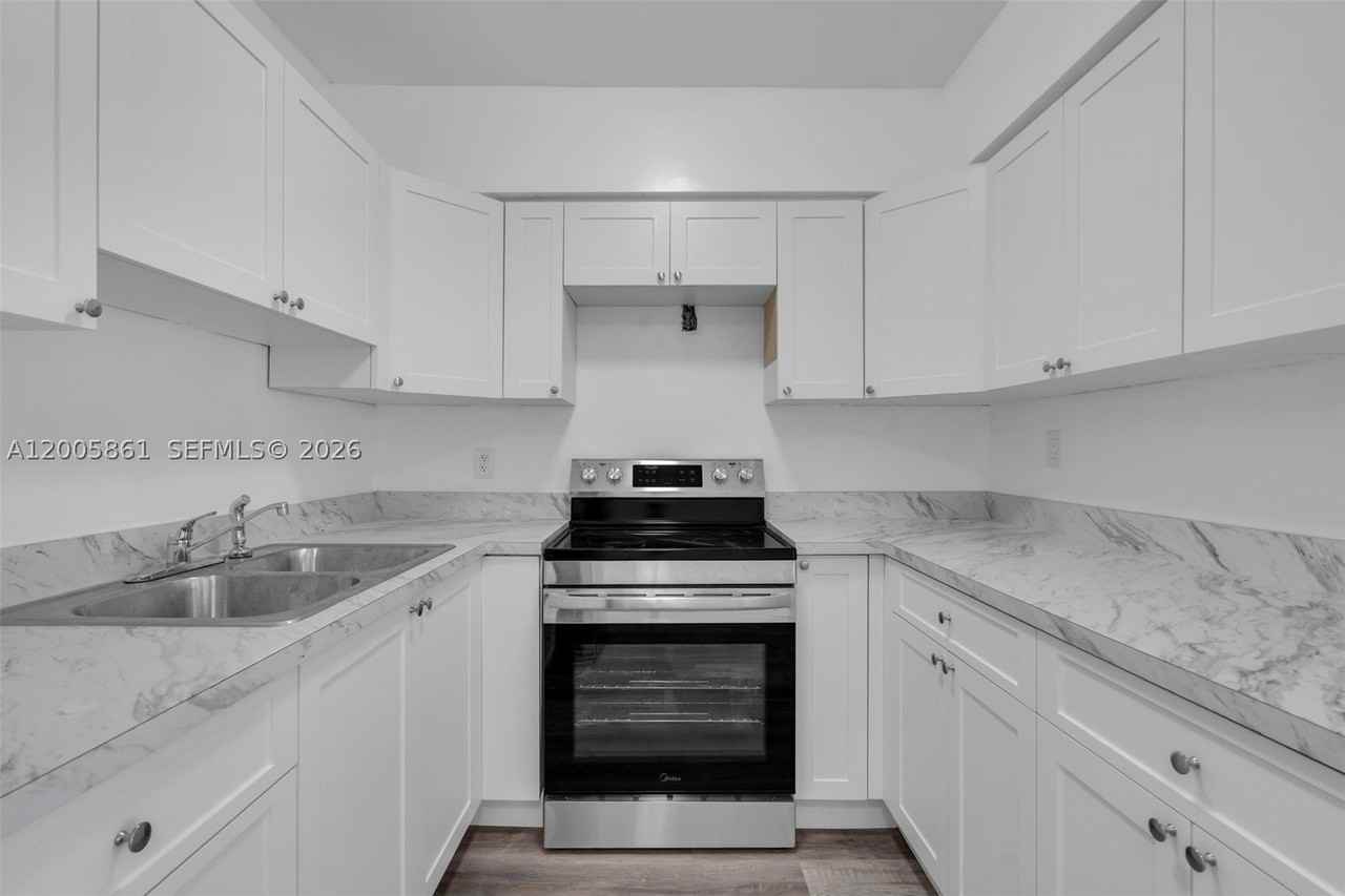 265 Ne 55th Ter #1 - Photo 6 of 21