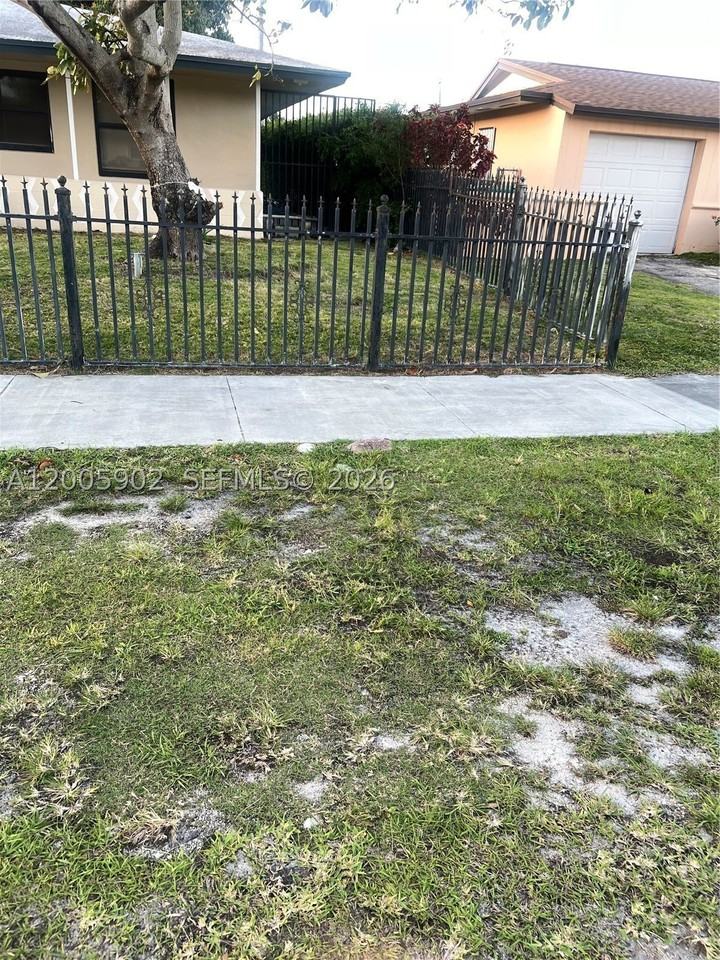 9945 Sw 164th Ter #1 - Photo 5 of 8