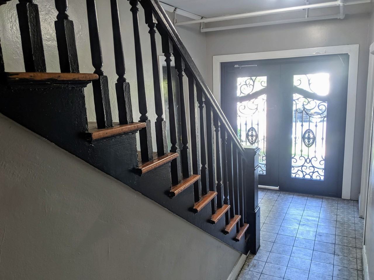Catalina Apartments...Gorgeous Newly Remodeled Apartment...Great Location! CALL NOW - Photo 2 of 23