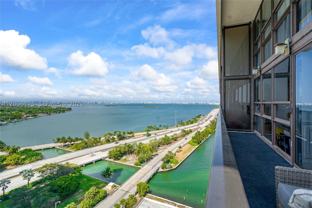 600 Ne 36th St #PH2 - Photo 1 of 1
