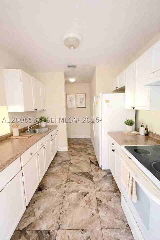 3896 Nw 207th St #1 - Photo 4 of 17