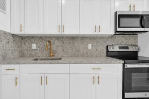 featured image of 5807 Sw 25th St #0