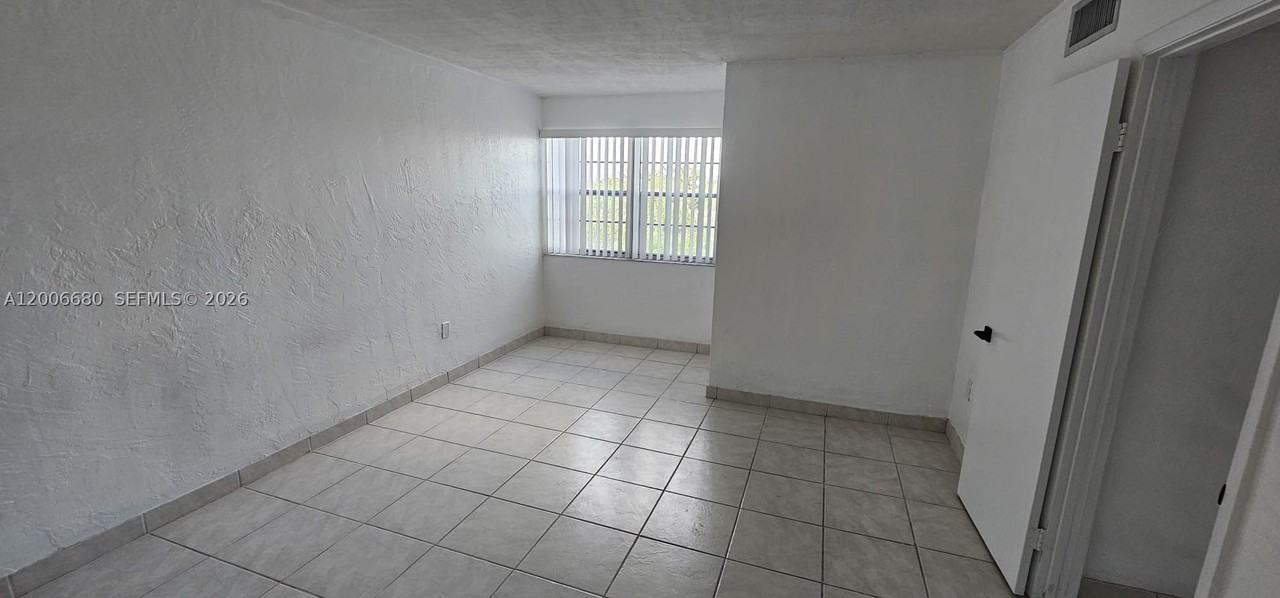 6884 N Kendall Dr #C404 - Photo 7 of 19