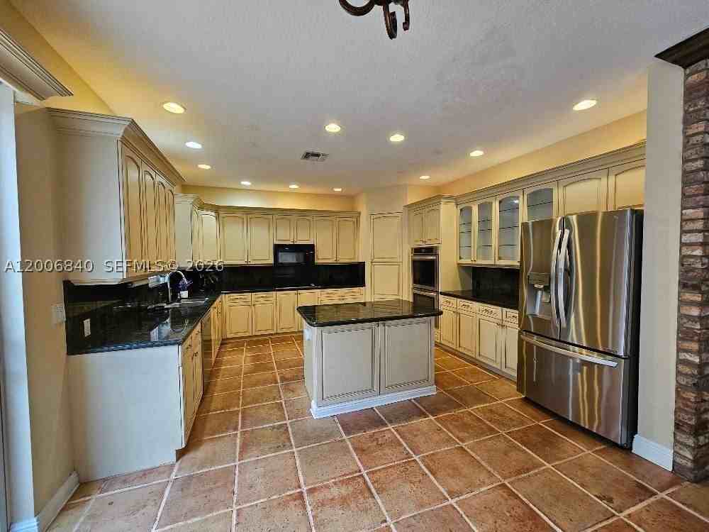 6352 Squirewood Way - Photo 6 of 16
