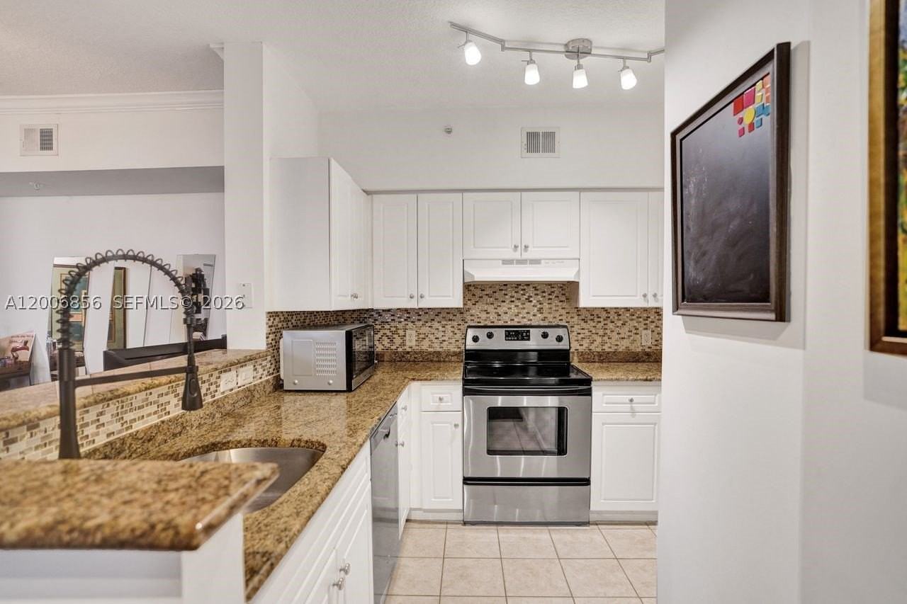 2220 Tuscany Way #2220 - Photo 3 of 43
