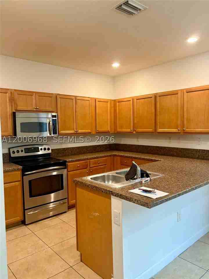 9228 W 33rd Way #9828 - Photo 7 of 24