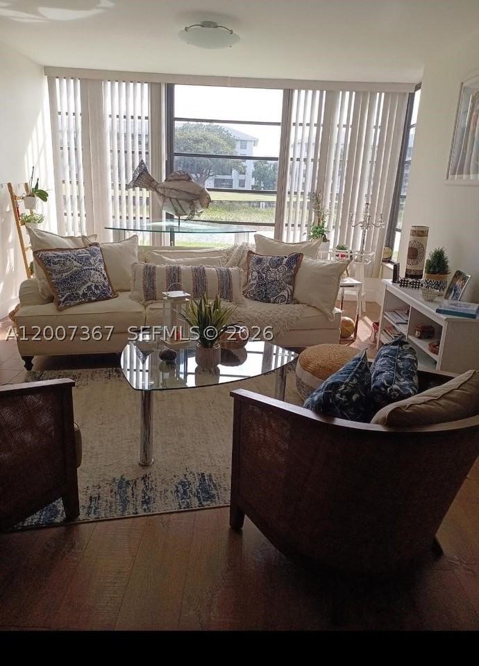 1518 Whitehall Dr #104 - Photo 7 of 25
