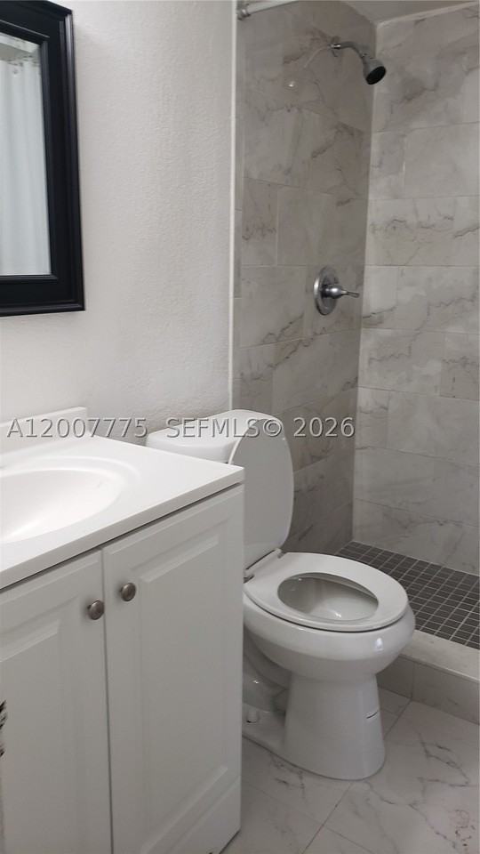 1251 Ne 108th St #215 - Photo 4 of 10