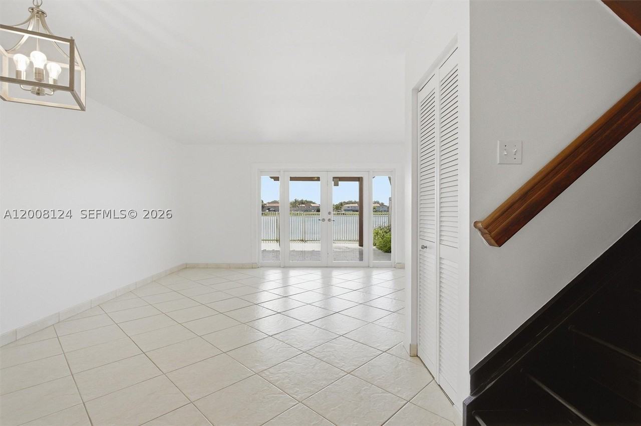 17530 Sw 139th Ct - Photo 7 of 35