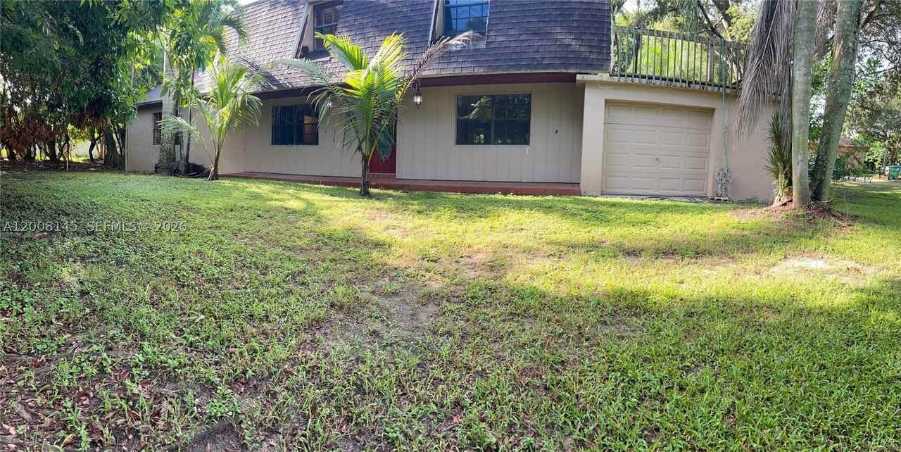 18950 Sw 240th St - Photo 2 of 50