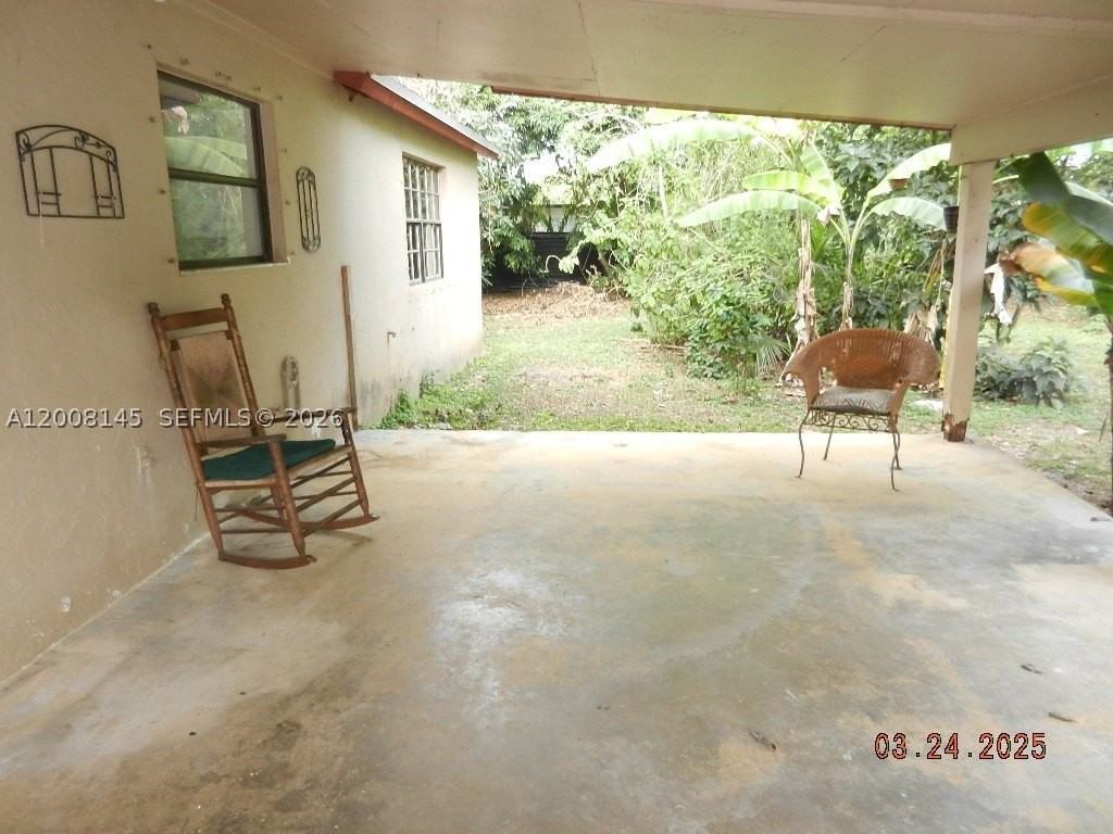 18950 Sw 240th St - Photo 7 of 50