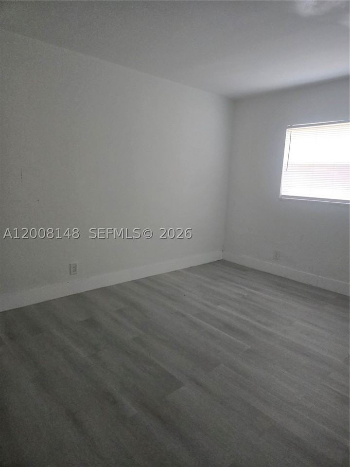 4090 Nw 31st Ter #3 - Photo 6 of 9