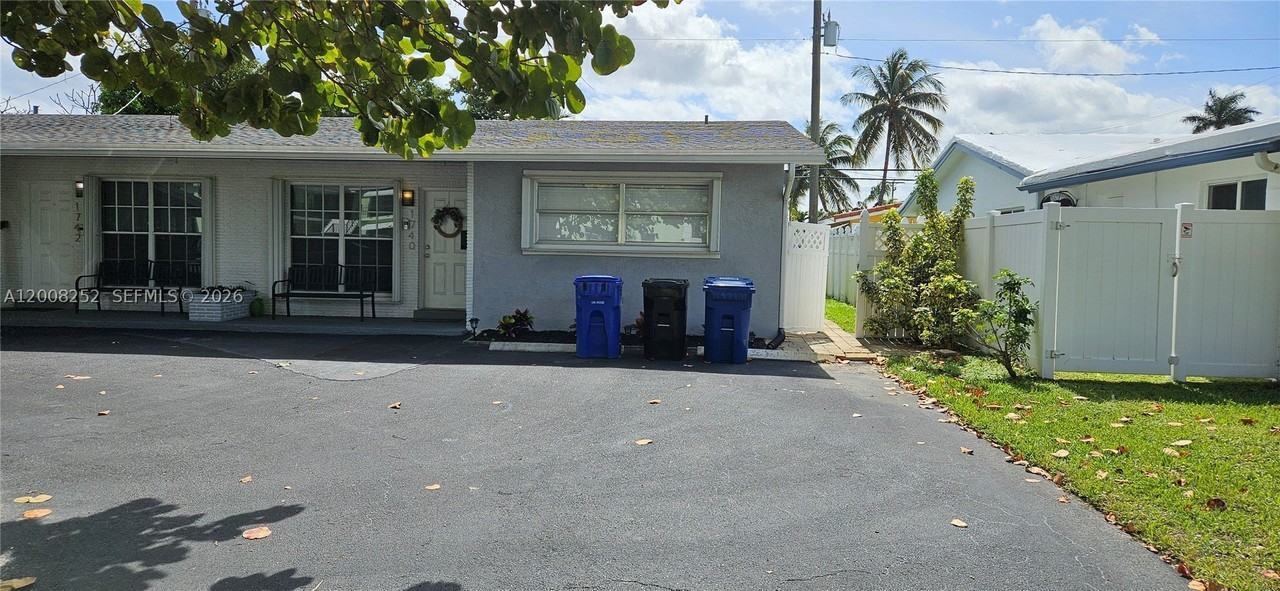 1740 Ne 56th St - Photo 2 of 25