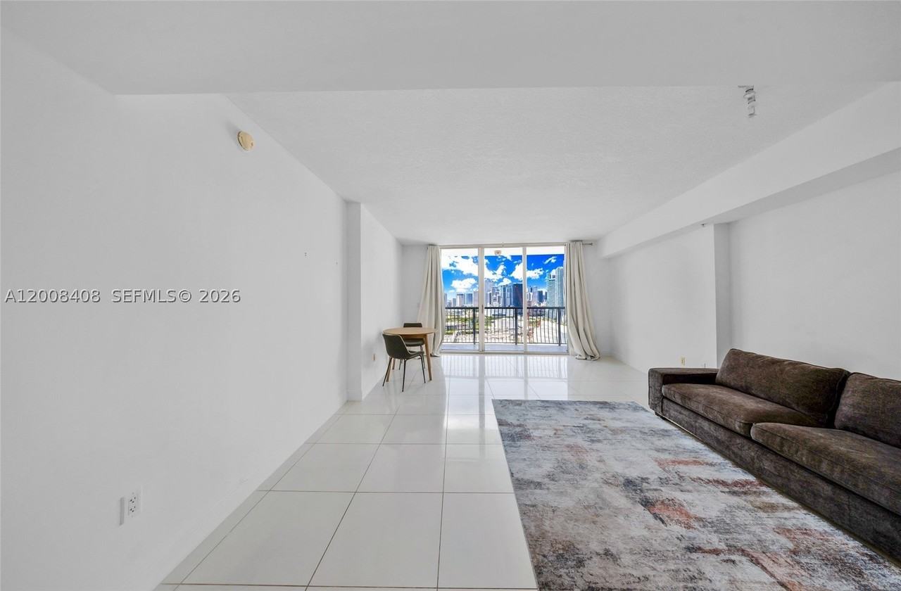 1750 N Bayshore Dr #3308 - Photo 6 of 25