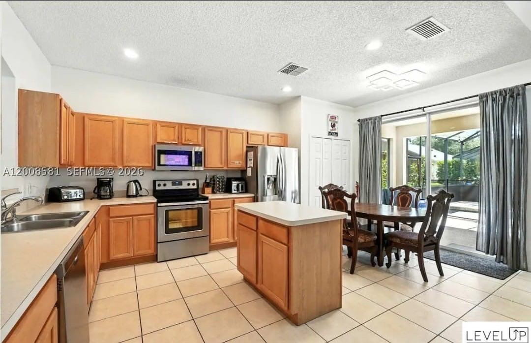 8520 Sunrise Key Dr #1 - Photo 5 of 40