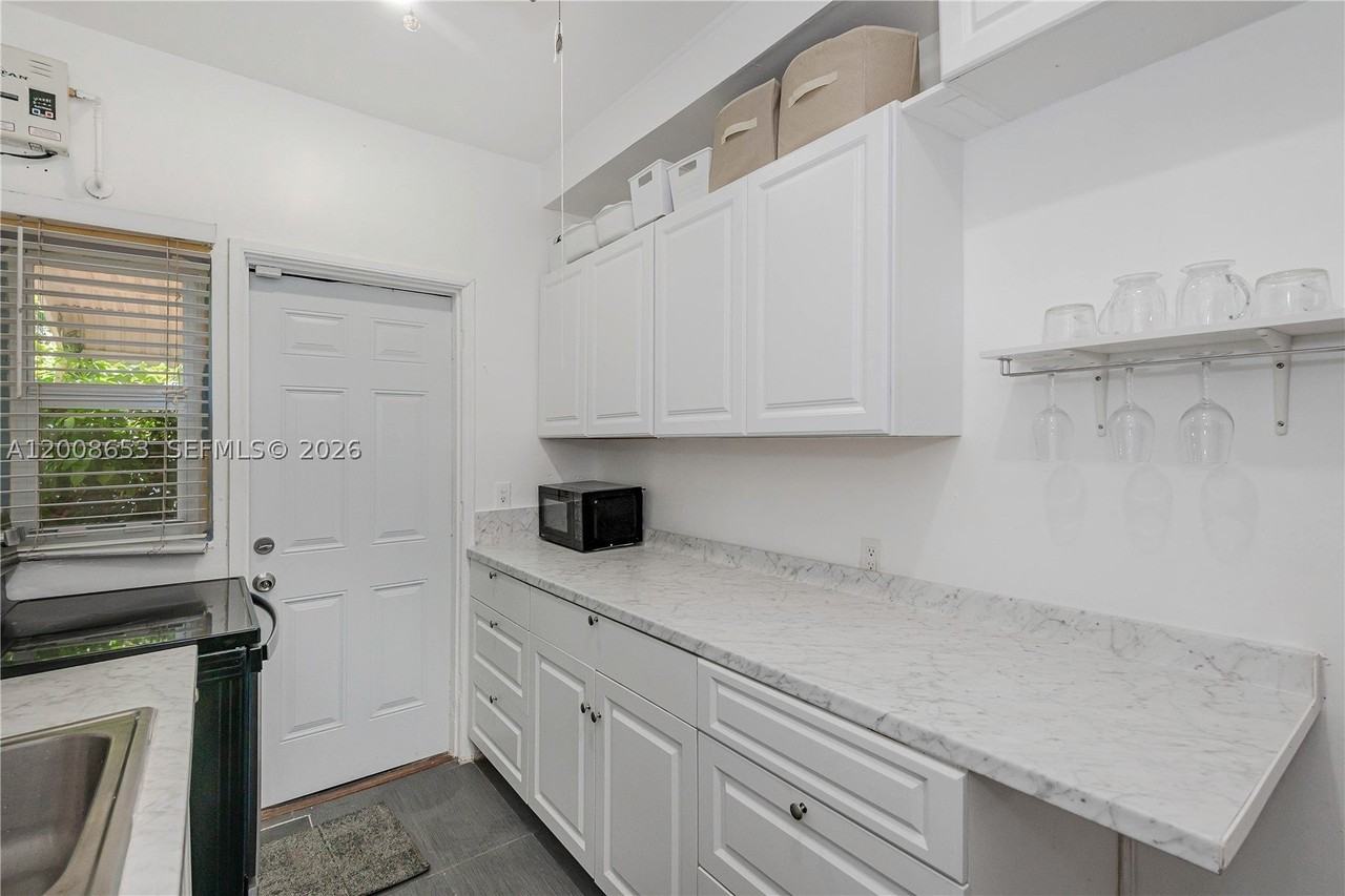 259 Ne 111th St #1 - Photo 3 of 16