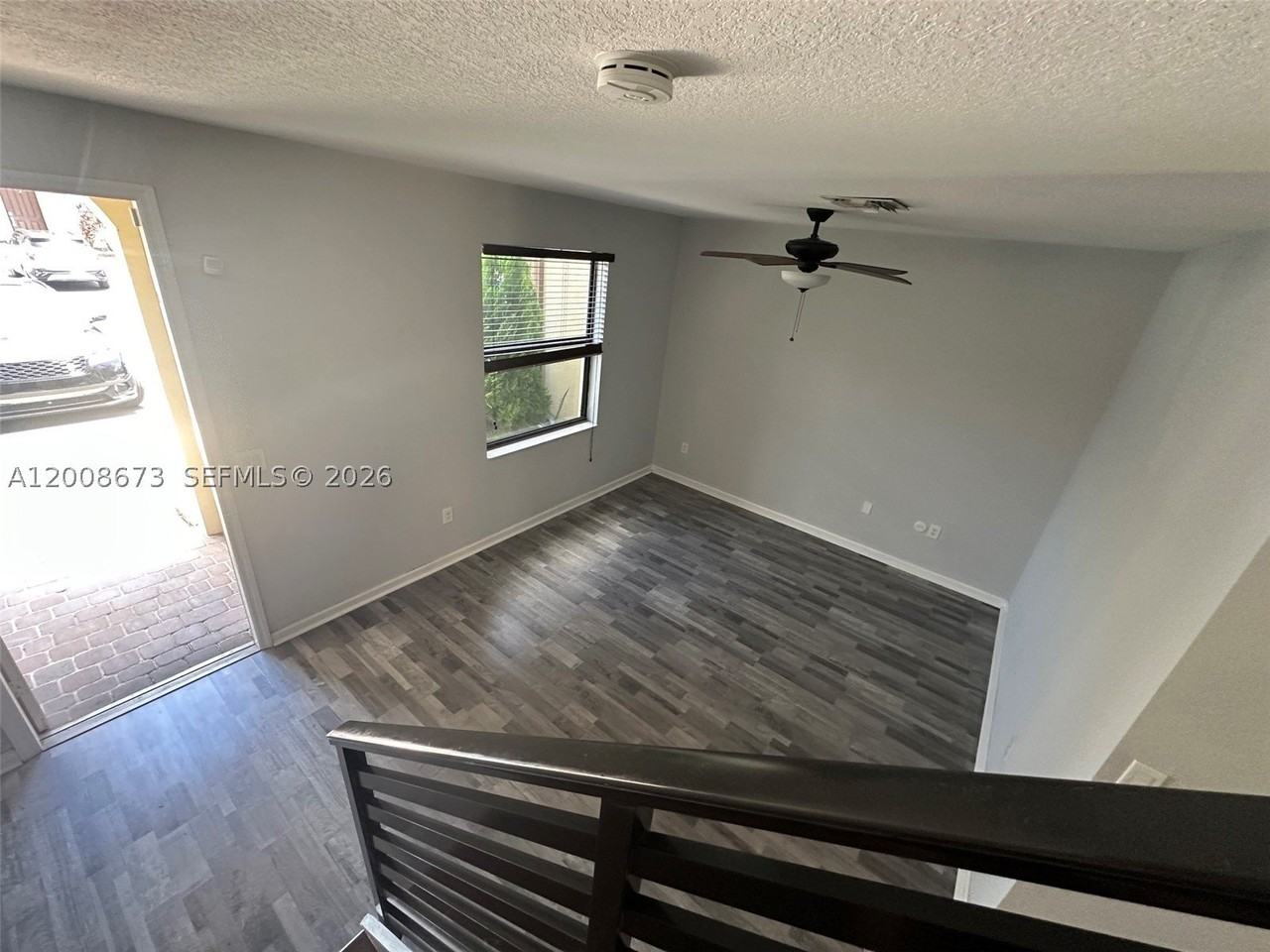 3211 Se 6th St - Photo 6 of 41