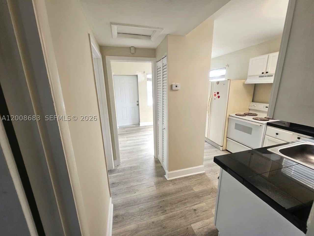 10790 Sw 46th St #10790 - Photo 3 of 19