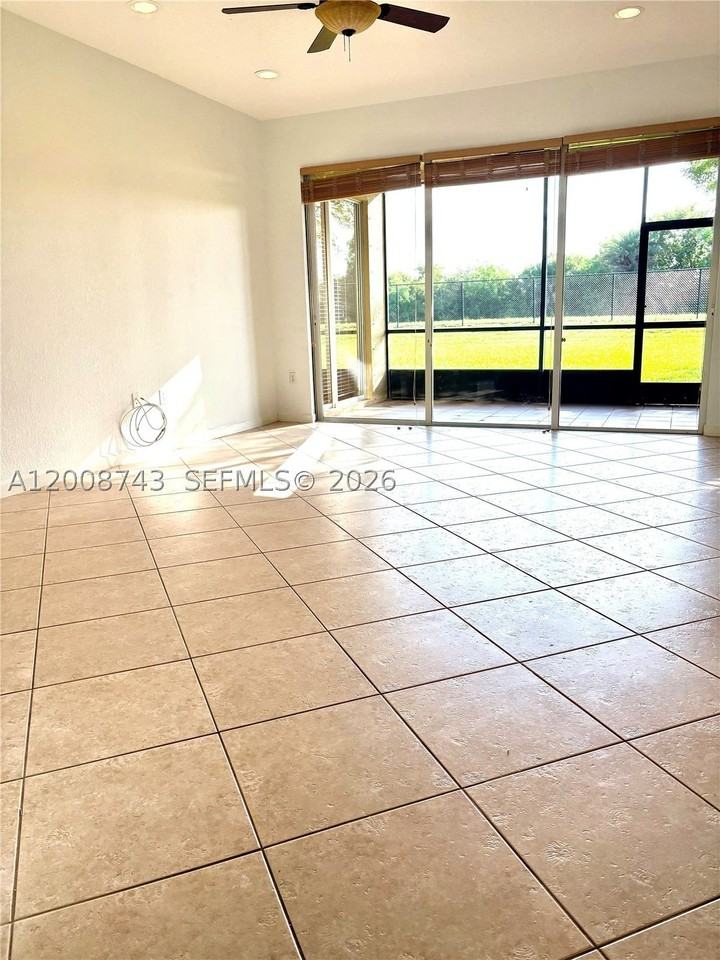 7993 Nw 128th Ln #13B - Photo 5 of 24