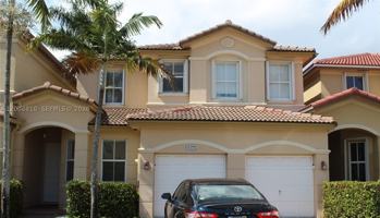 featured image of 11375 Nw 77th Ln #11375