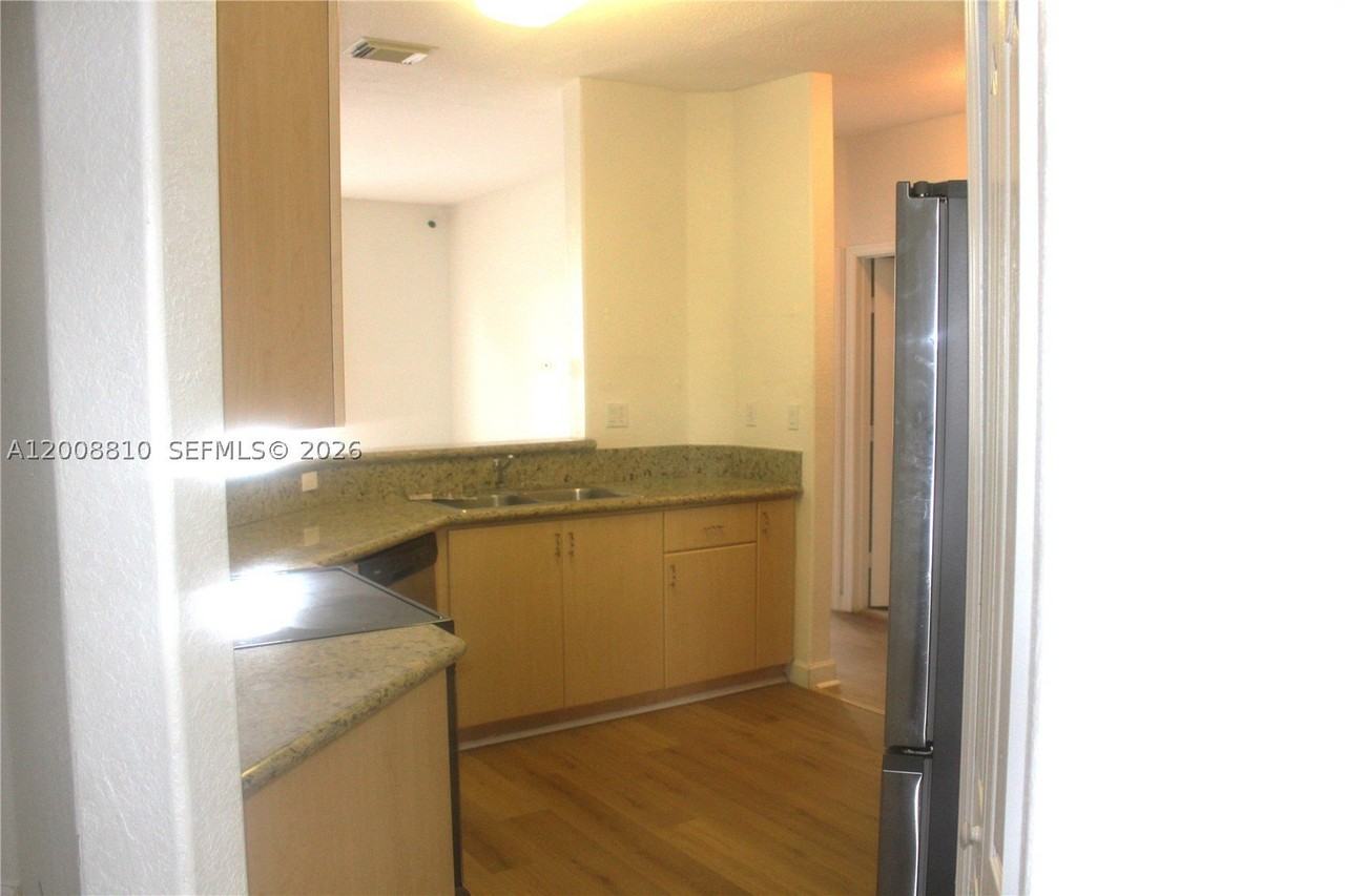 11375 Nw 77th Ln #11375 - Photo 5 of 19