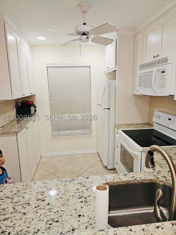 1335 Mainsail Dr #1315 - Photo 4 of 41