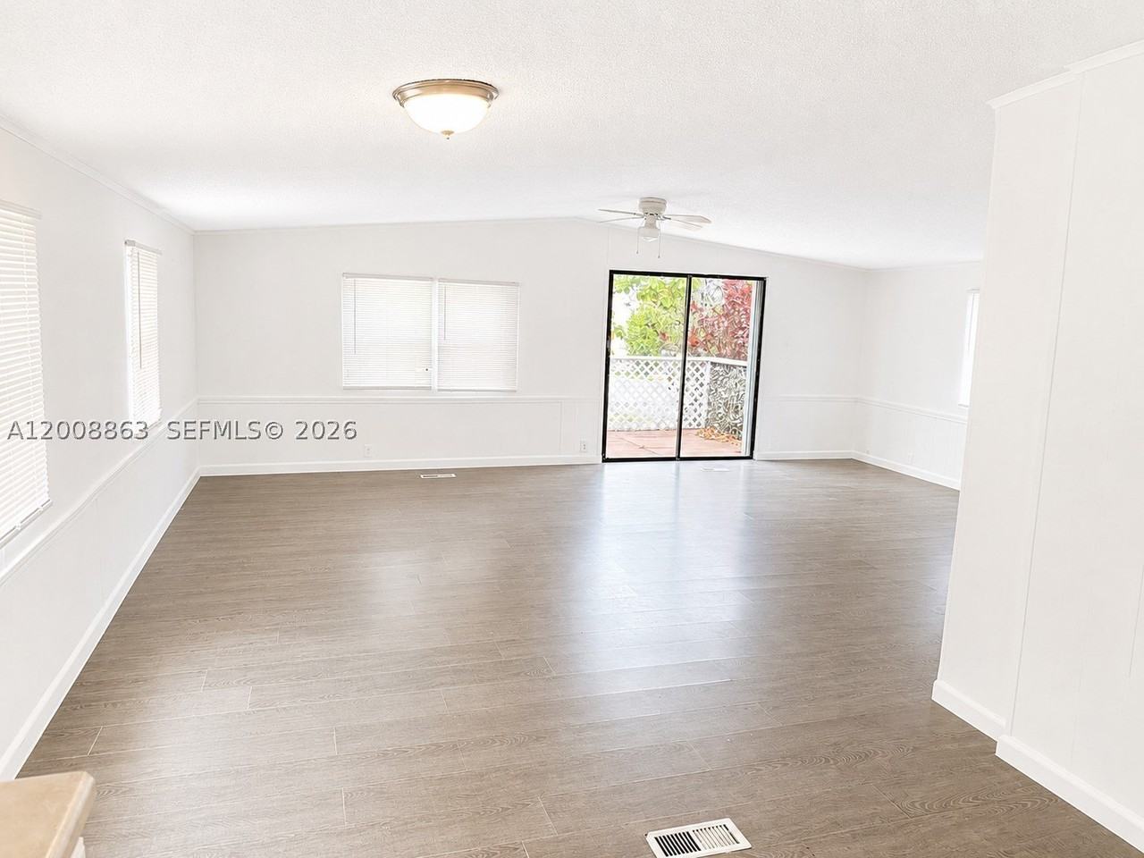 3028 Sw 50th St #0 - Photo 6 of 25