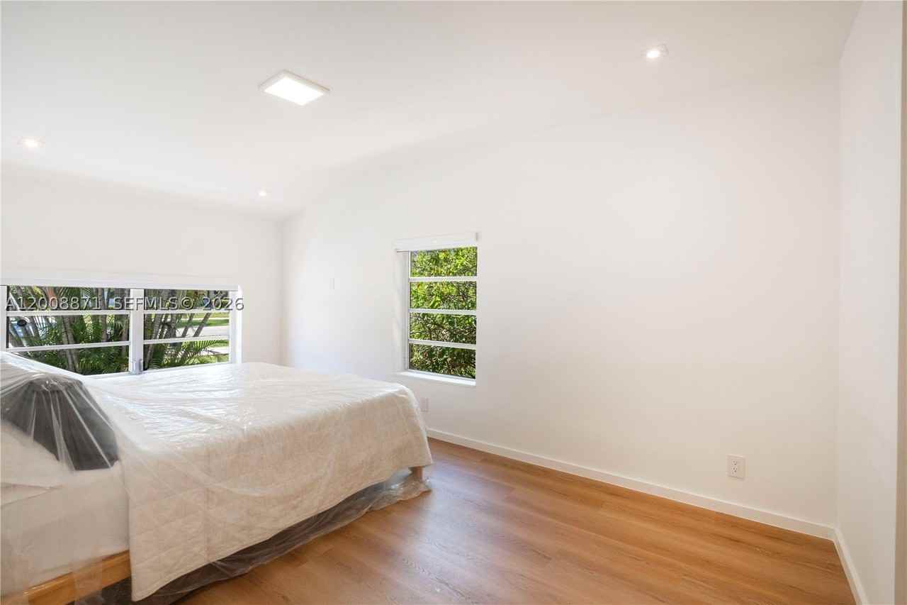 3021 Coconut Grove Dr #3021 - Photo 5 of 31