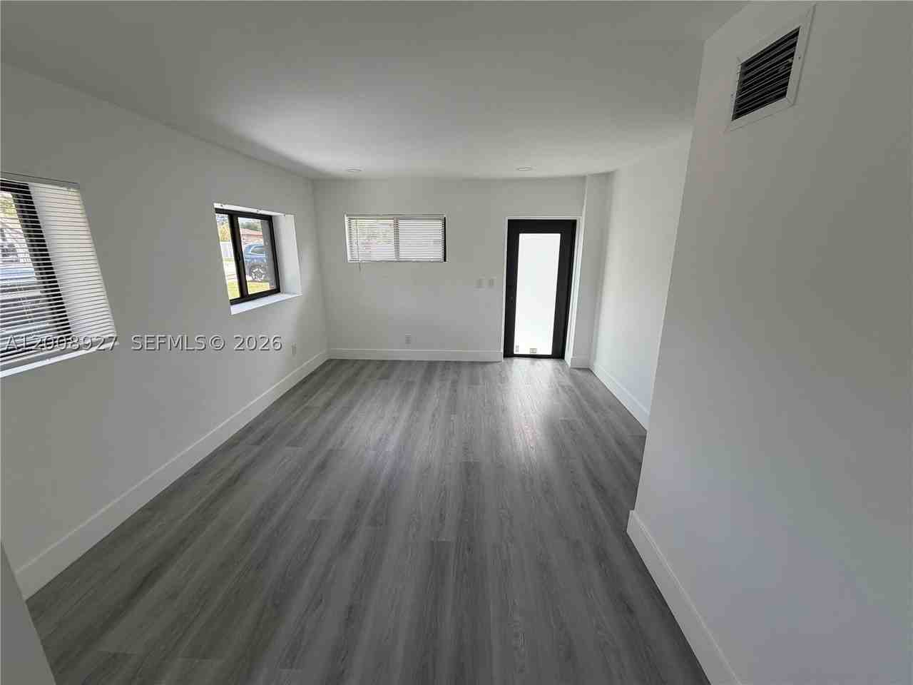 13885 Nw 5th Ave - Photo 6 of 13