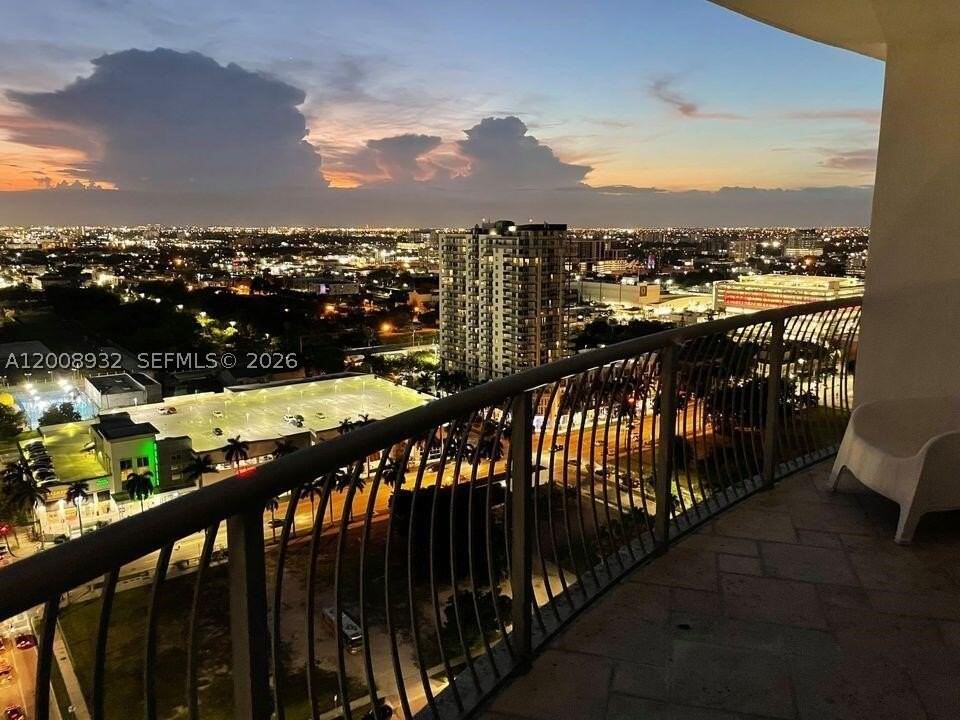 1750 N Bayshore Dr #2514 - Photo 3 of 19