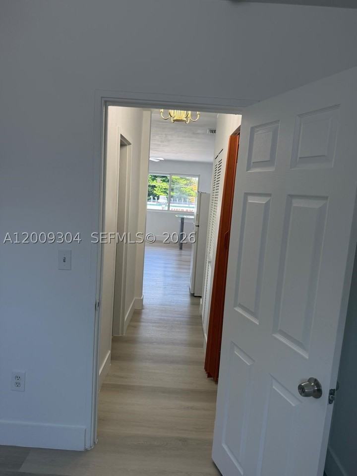 4840 Nw 27th Ave #2 - Photo 5 of 10
