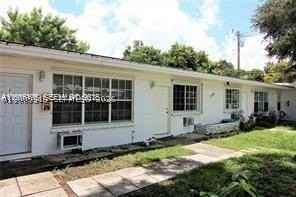 190 Ne 90th St #2 - Photo 4 of 26