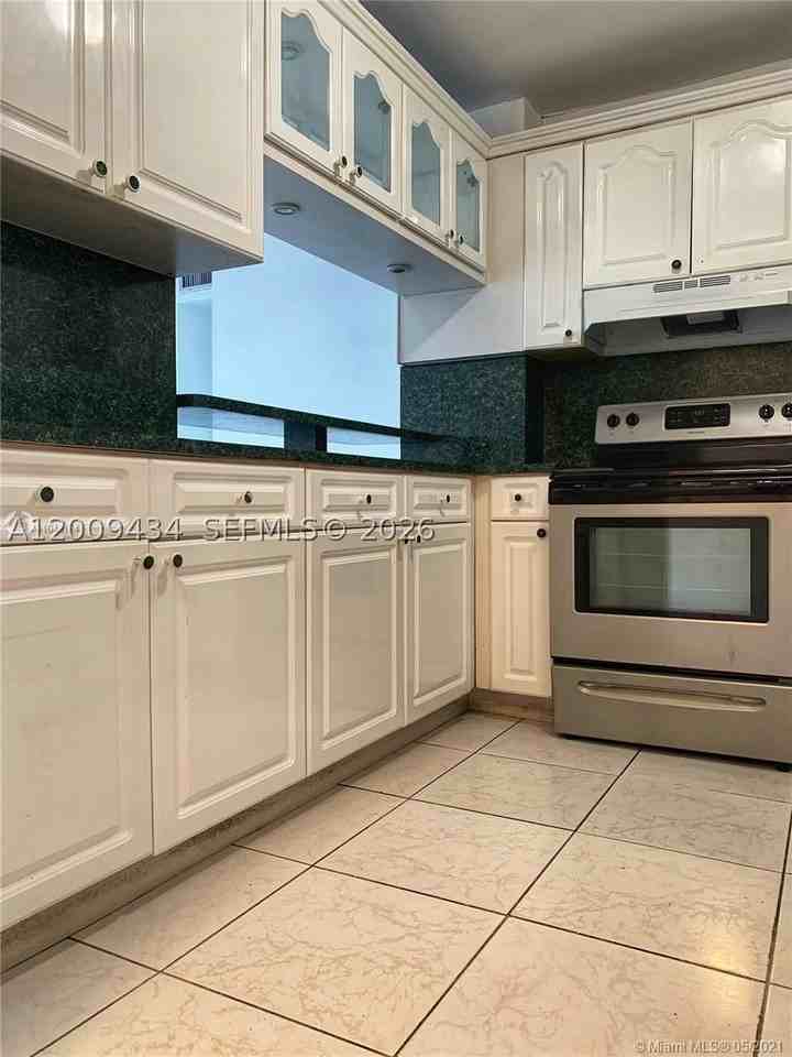 1325 W 68th St #514 - Photo 6 of 15