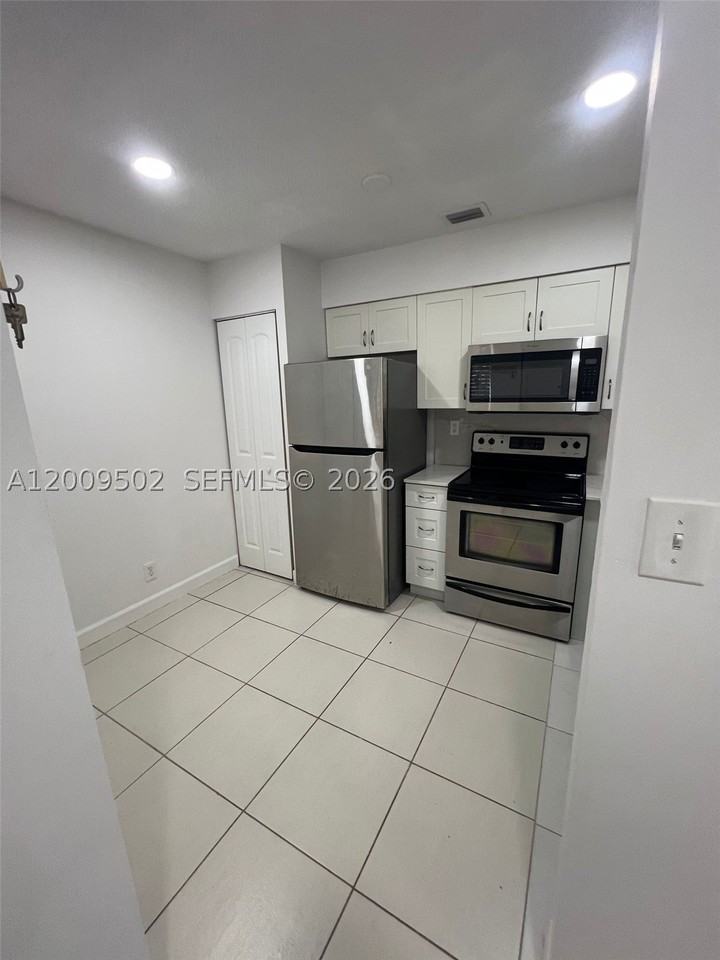 9203 Sw 138th Pl #9203 - Photo 5 of 22