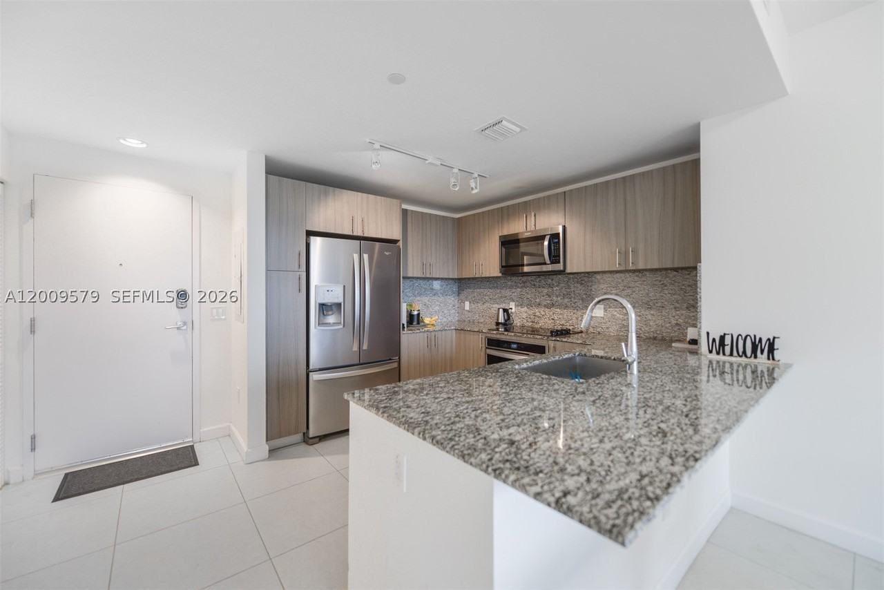 5350 Nw 84th Ave #509 - Photo 4 of 49