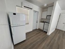 240 Nw 64th St #4 - Photo 1 of 1