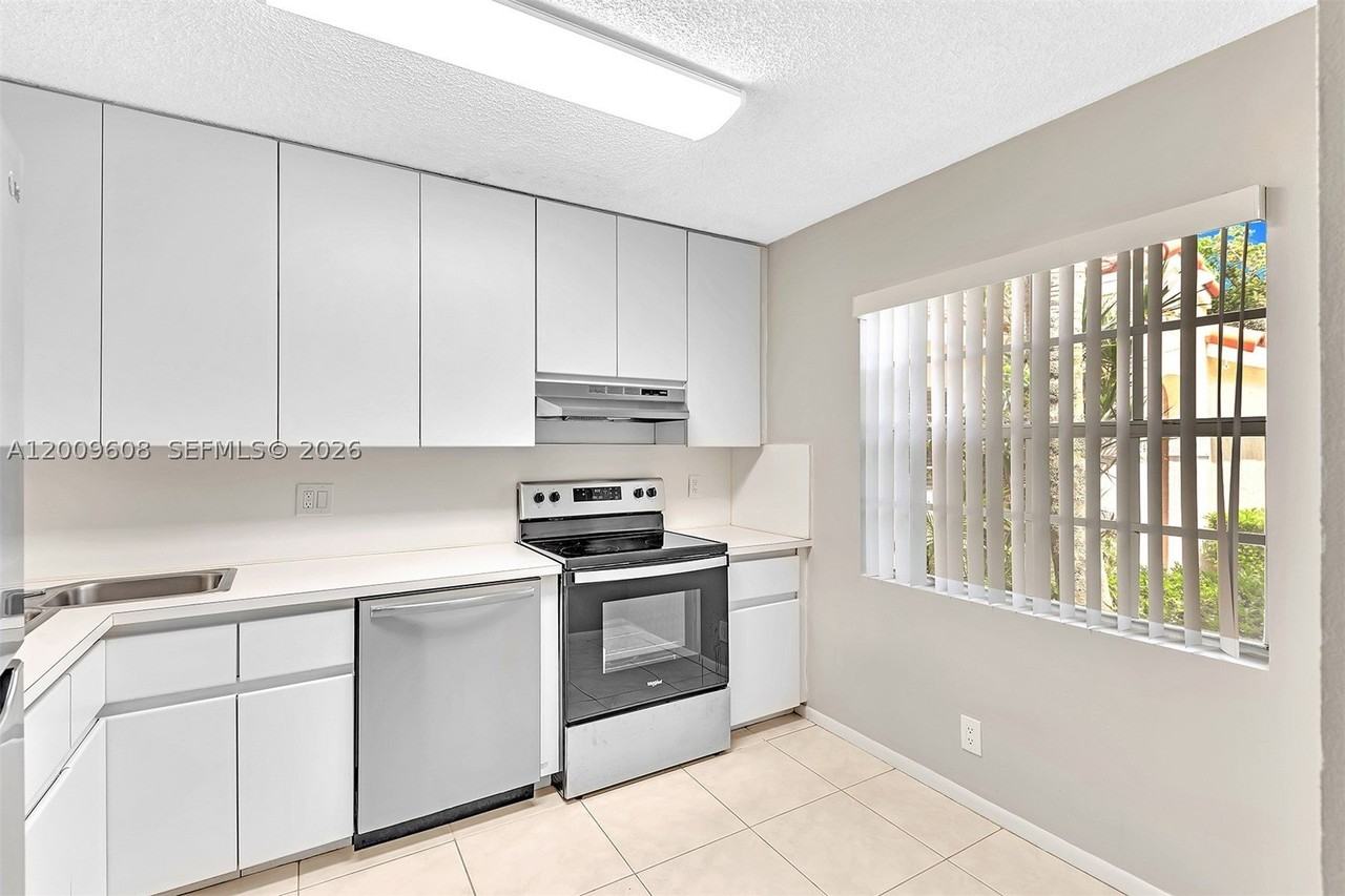1439 Springside Dr #1439 - Photo 7 of 43