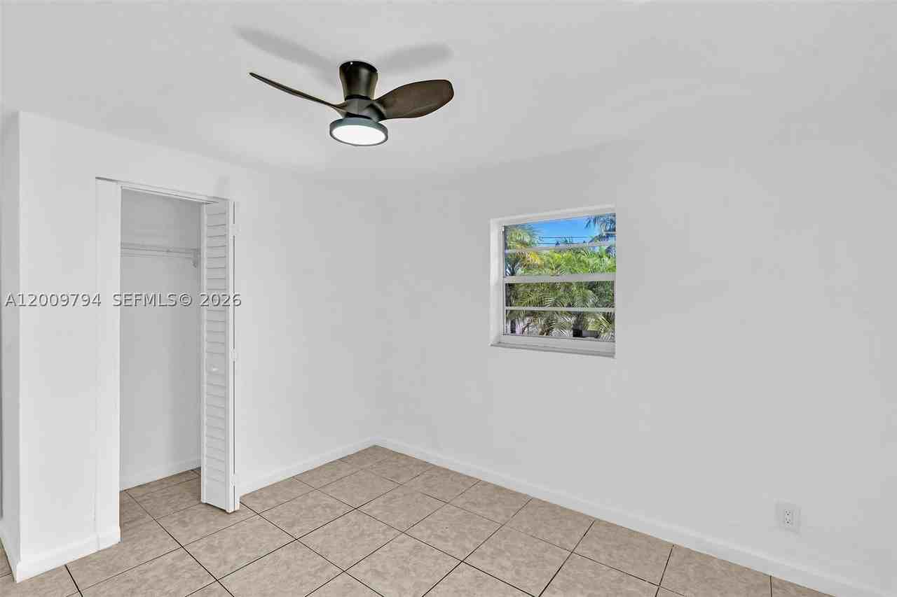 4156 Sw 49th Ct #0 - Photo 4 of 33