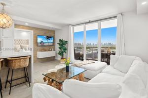 featured image of 2301 Collins Ave #1533