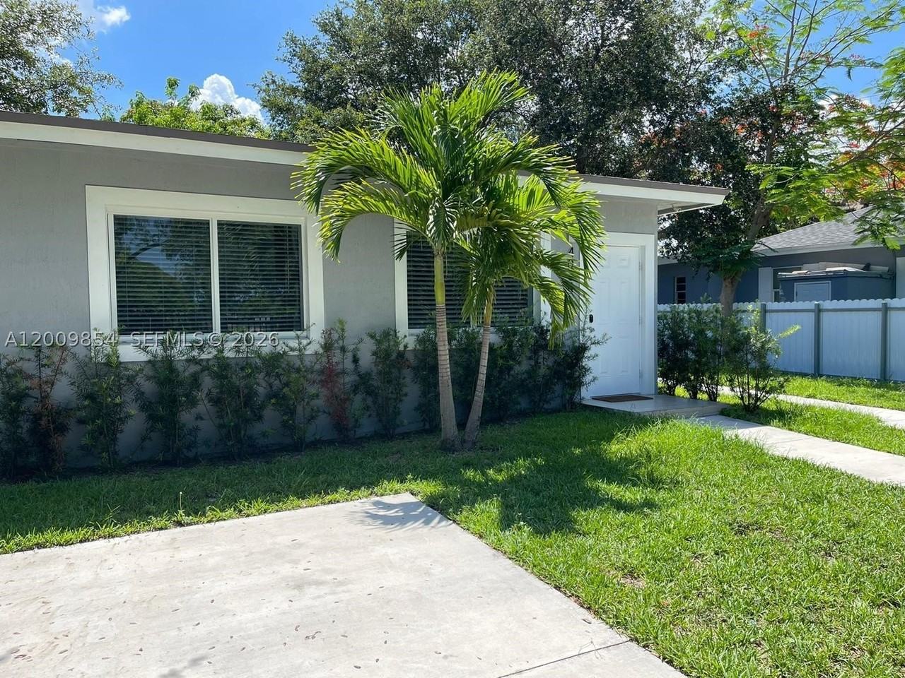 4034 Nw 23rd Ave #0 - Photo 2 of 10